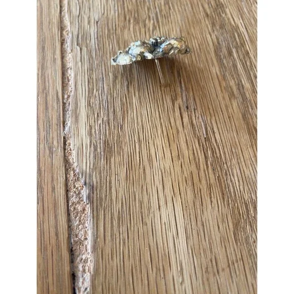 Vintage Avon Easter bunny pin - Picture 2 of 4